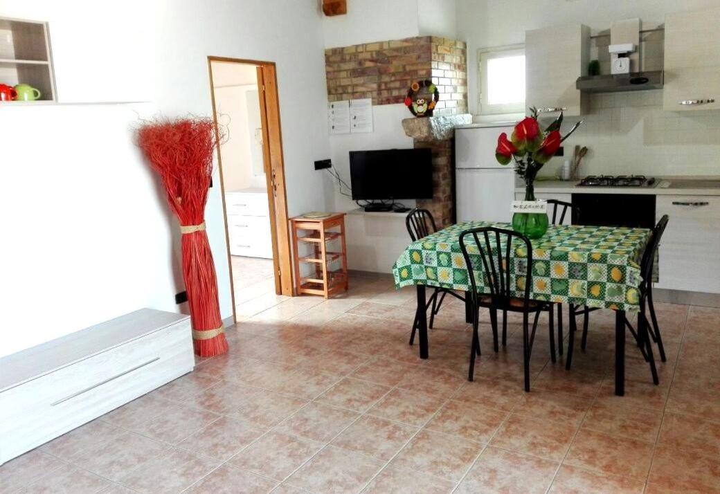 Via Del Mare Villa แตร์โมลิ ภายนอก รูปภาพ